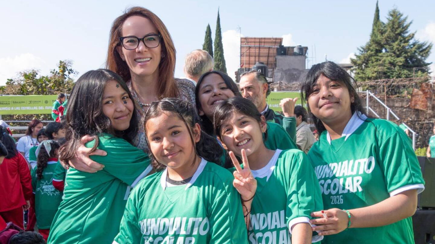 Deporte escolar reúne a estudiantes de México en una fiesta de convivencia