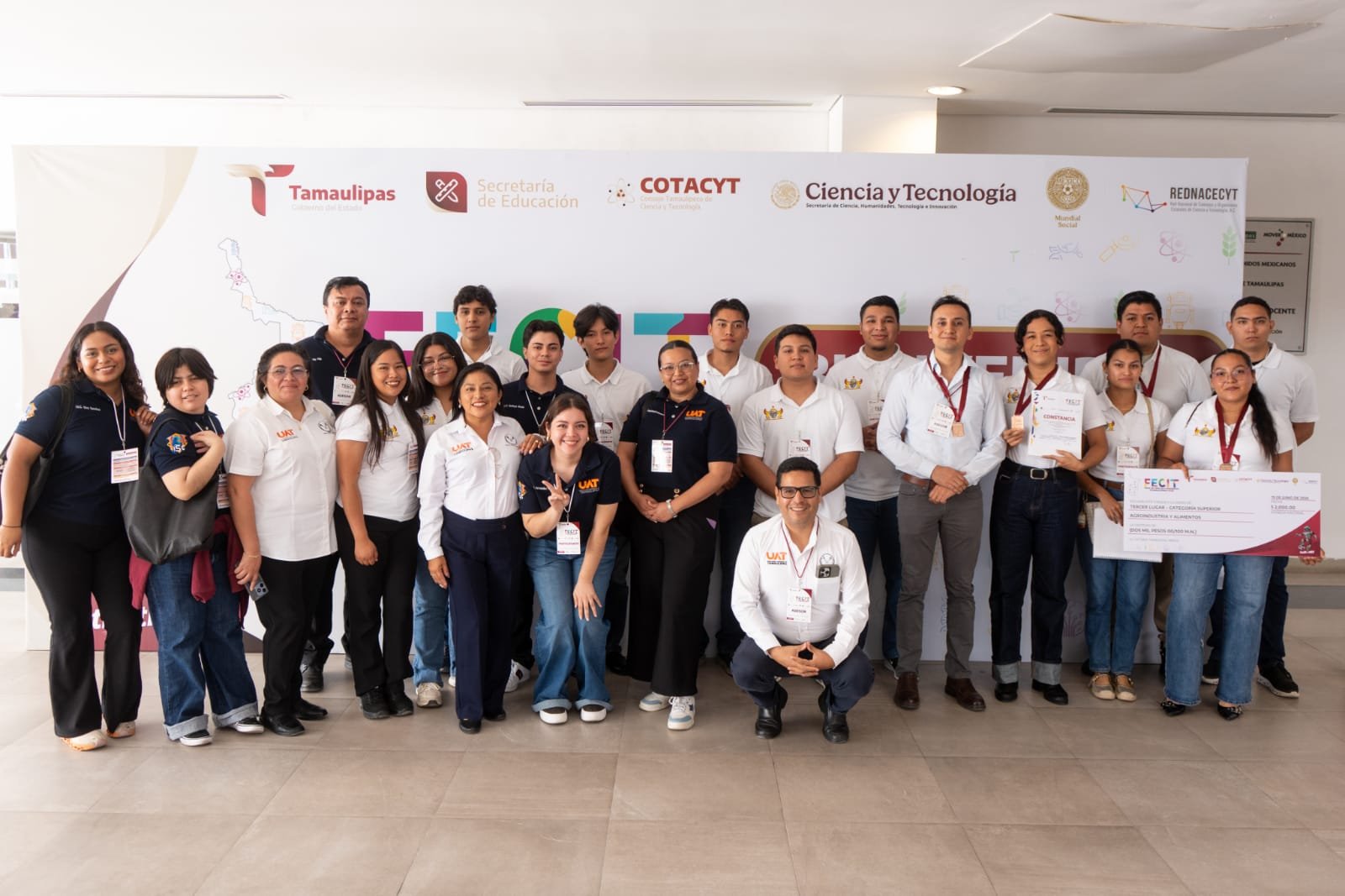 Proyectos universitarios obtienen máximos reconocimientos en certamen estatal