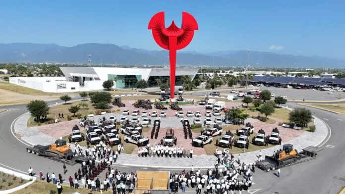 Nuevo equipo de obra pública refuerza caminos y servicios en Tamaulipas